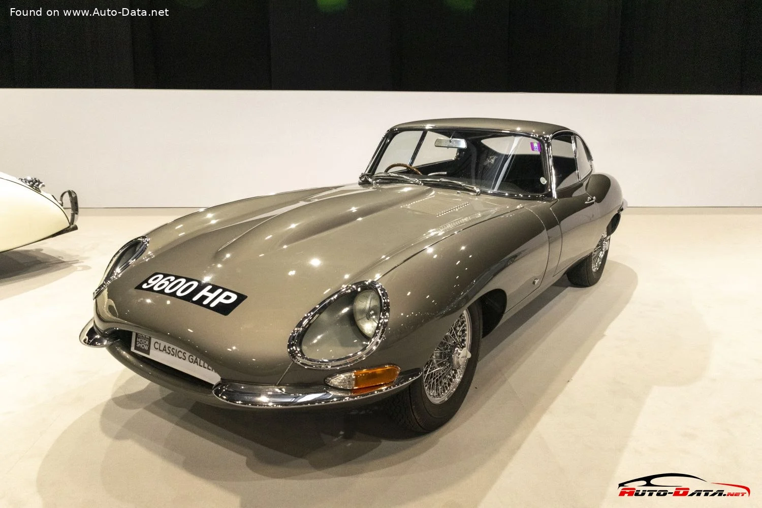 Jaguar E-type Jaguar E-type (Series 1) thumbnail 17