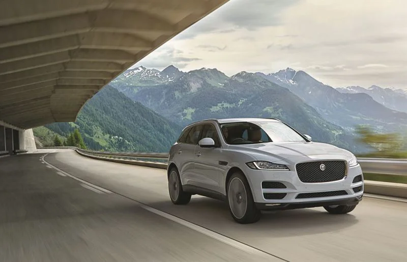 Jaguar F-Pace 2.0d (163 Hp)2017 - 2018 - 1