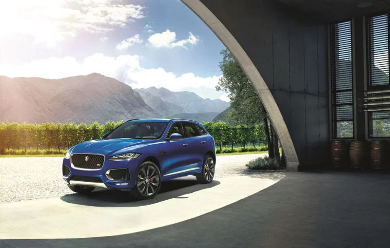 Jaguar F-Pace 2.0d (163 Hp)2017 - 2018 thumbnail 17