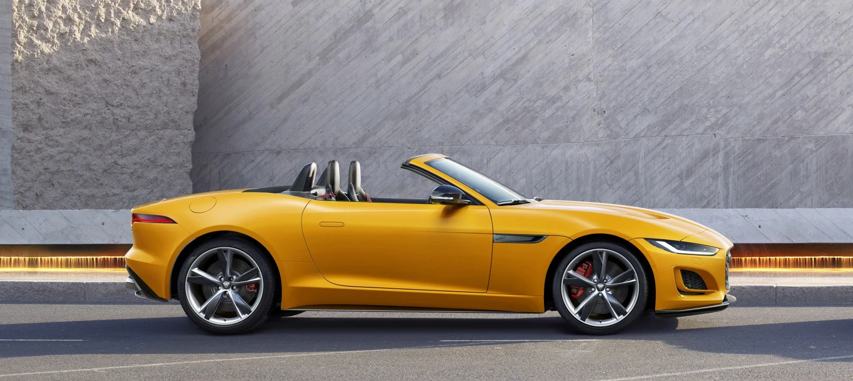 Jaguar F-type 2.0 (300 Hp) Quickshift2019 - thumbnail 7