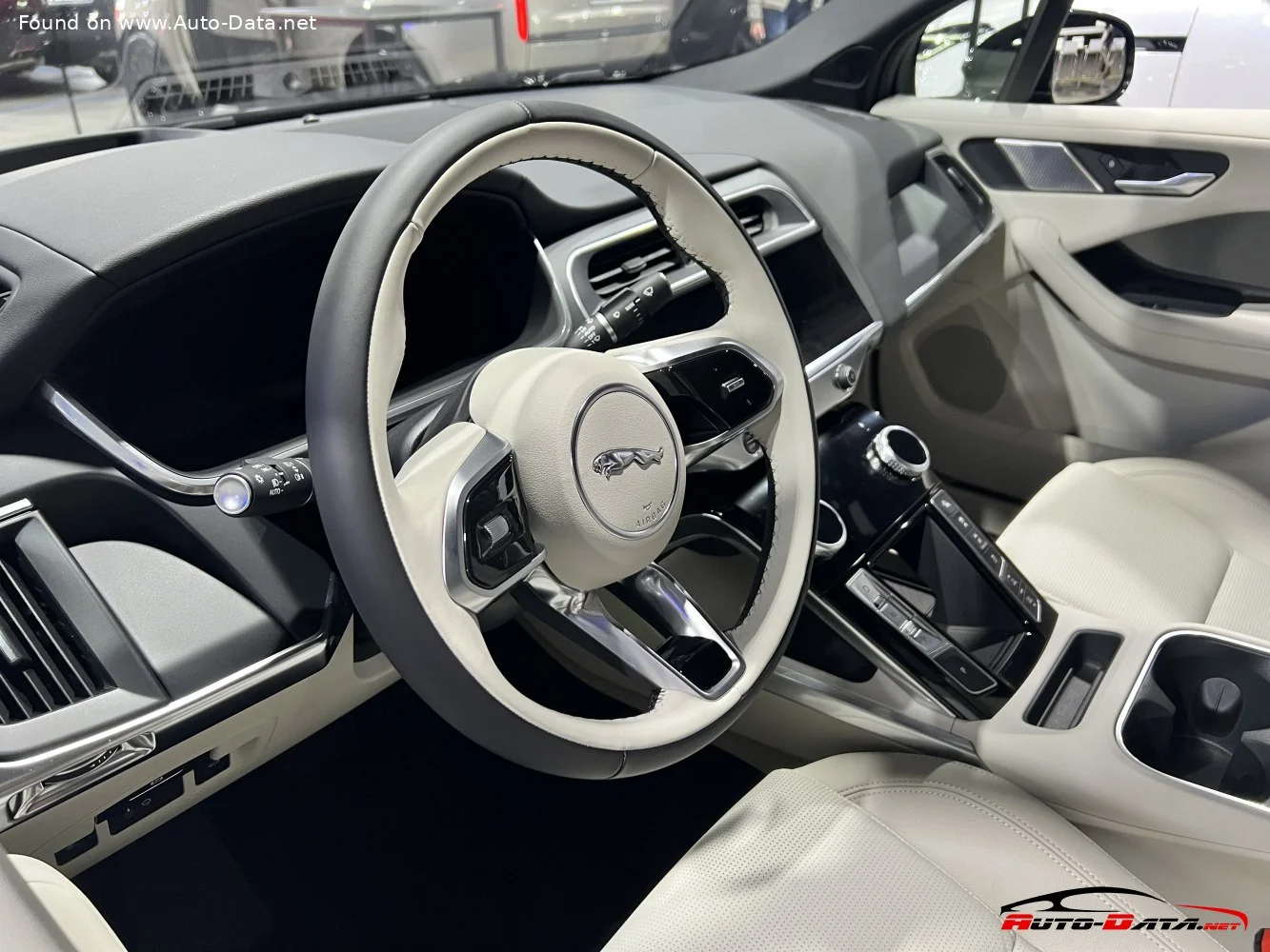 Jaguar I-Pace EV400 90 kWh (400 Hp) AWD2023 - thumbnail 6