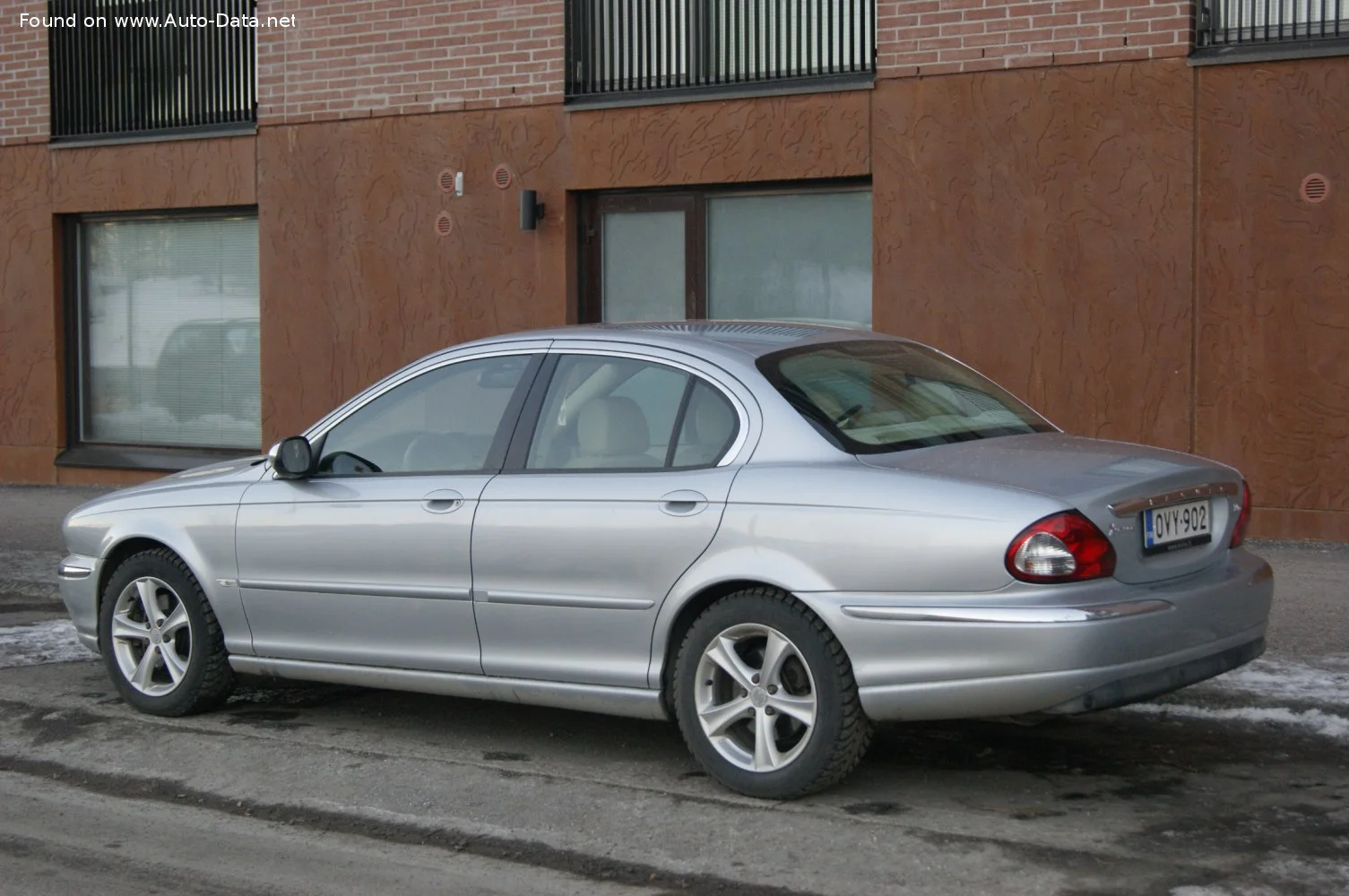 Jaguar X-type 2.0 TDi (130 Hp)2003 - 2009 thumbnail 6