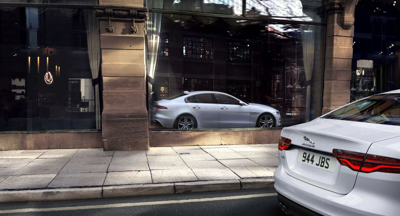Jaguar XE 2.0d (204 Hp) Mild Hybrid Automatic2020 - 2024 thumbnail 3