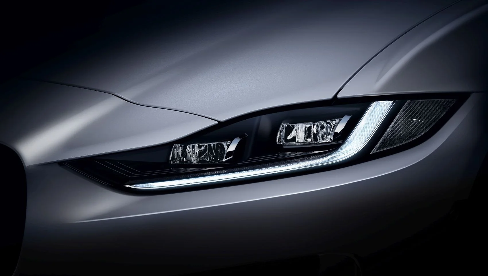 Jaguar XE 2.0d (204 Hp) Mild Hybrid Automatic2020 - 2024 thumbnail 6