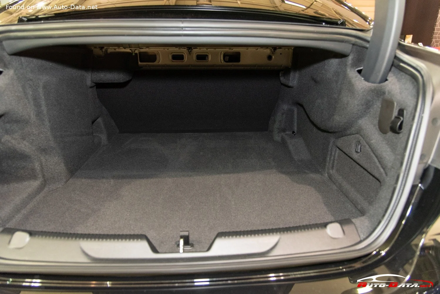 Jaguar XE D180 (180 Hp) Automatic2019 - 2020 thumbnail 18