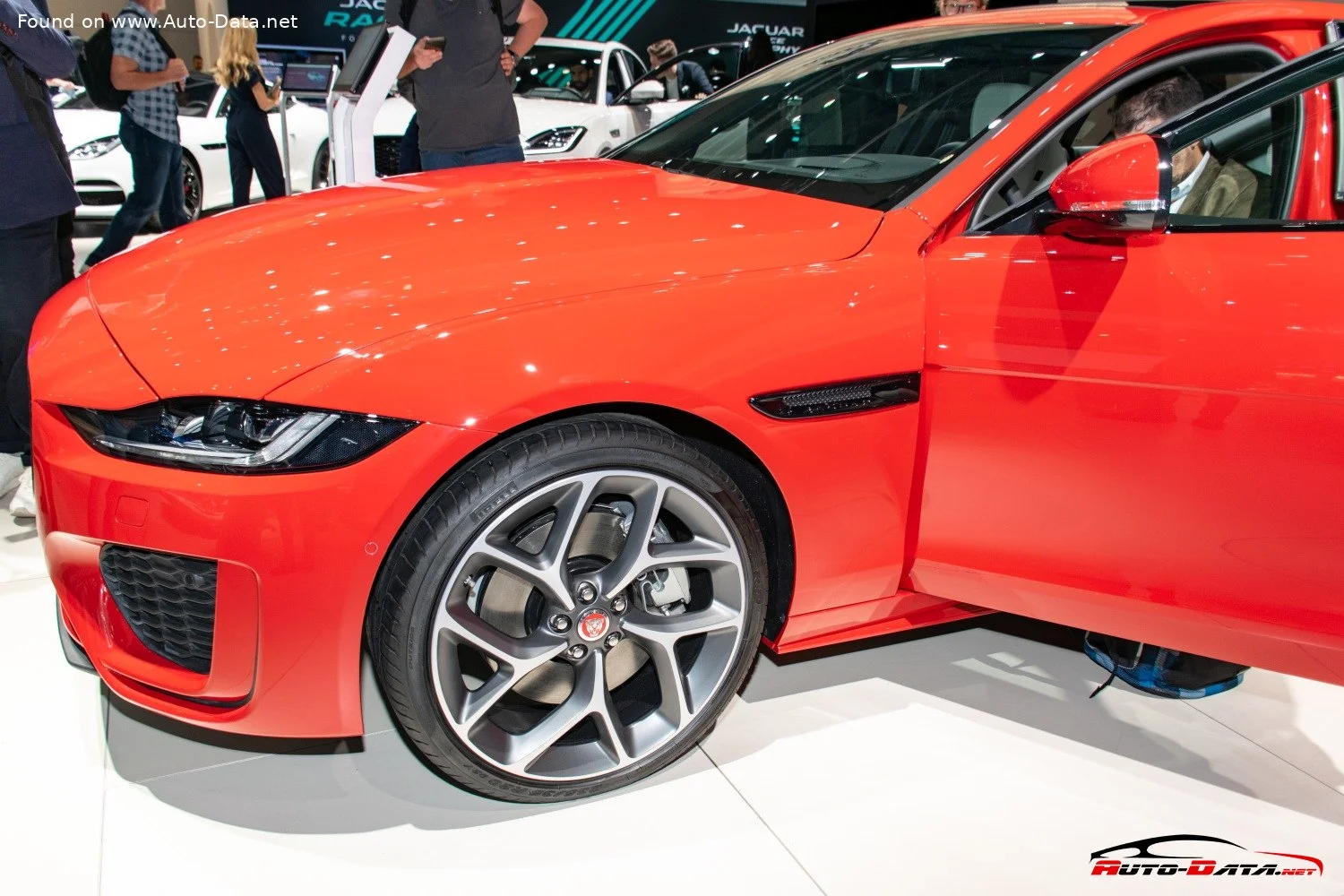 Jaguar XE D180 (180 Hp) Automatic2019 - 2020 thumbnail 4