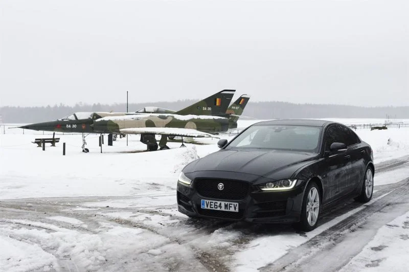 Jaguar XE 2.0 (200 Hp) Automatic2015 - 2017 thumbnail 17