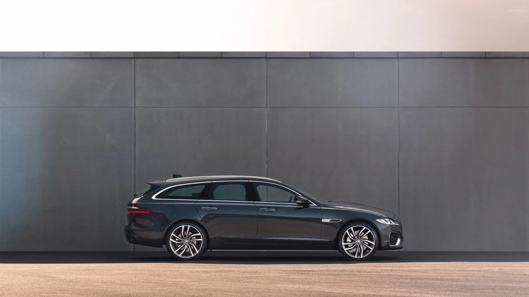 Jaguar XF 2.0d (204 Hp) Mild Hybrid Automatic2020 - 2024 thumbnail 12