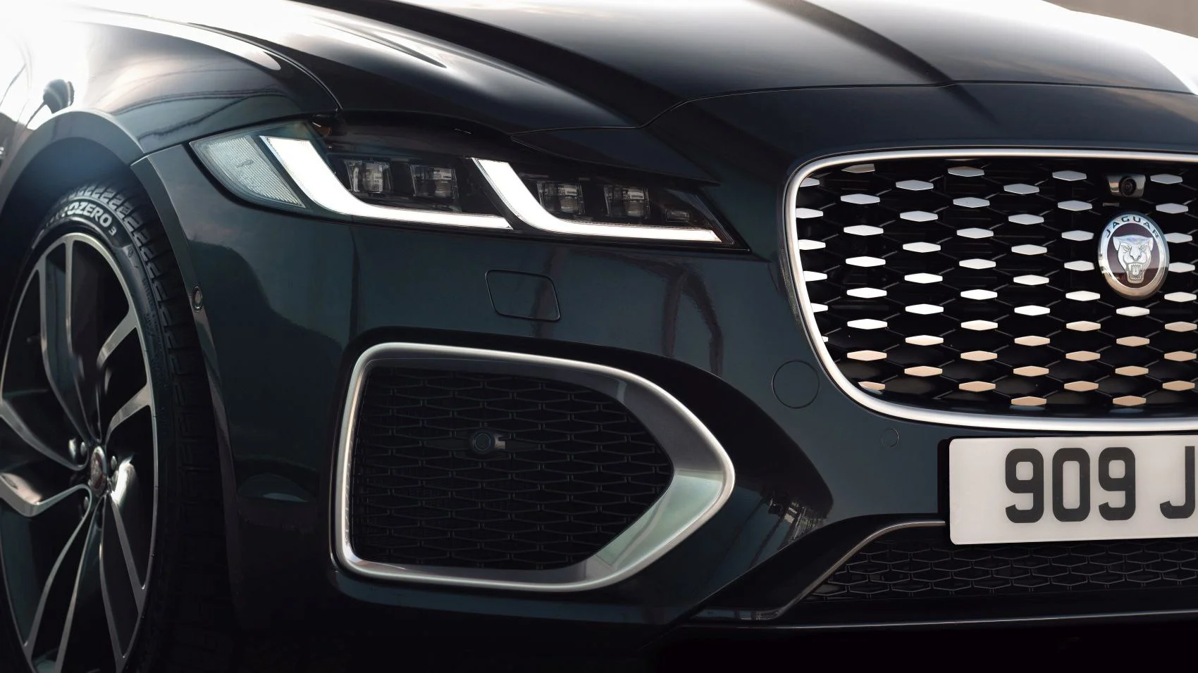 Jaguar XF 2.0d (204 Hp) Mild Hybrid Automatic2020 - 2024 thumbnail 6