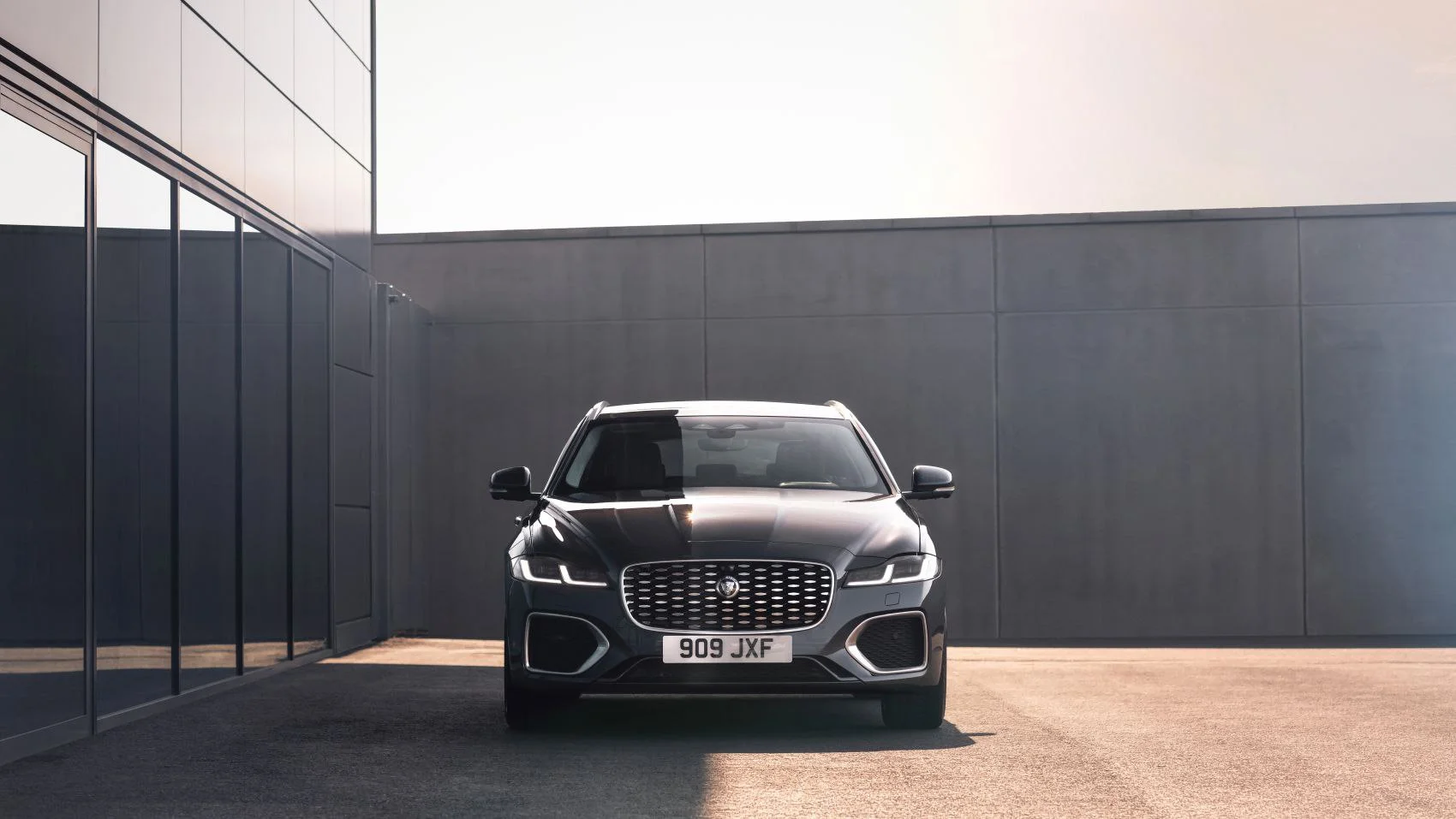 Jaguar XF 2.0d (204 Hp) Mild Hybrid Automatic2020 - 2024 thumbnail 9