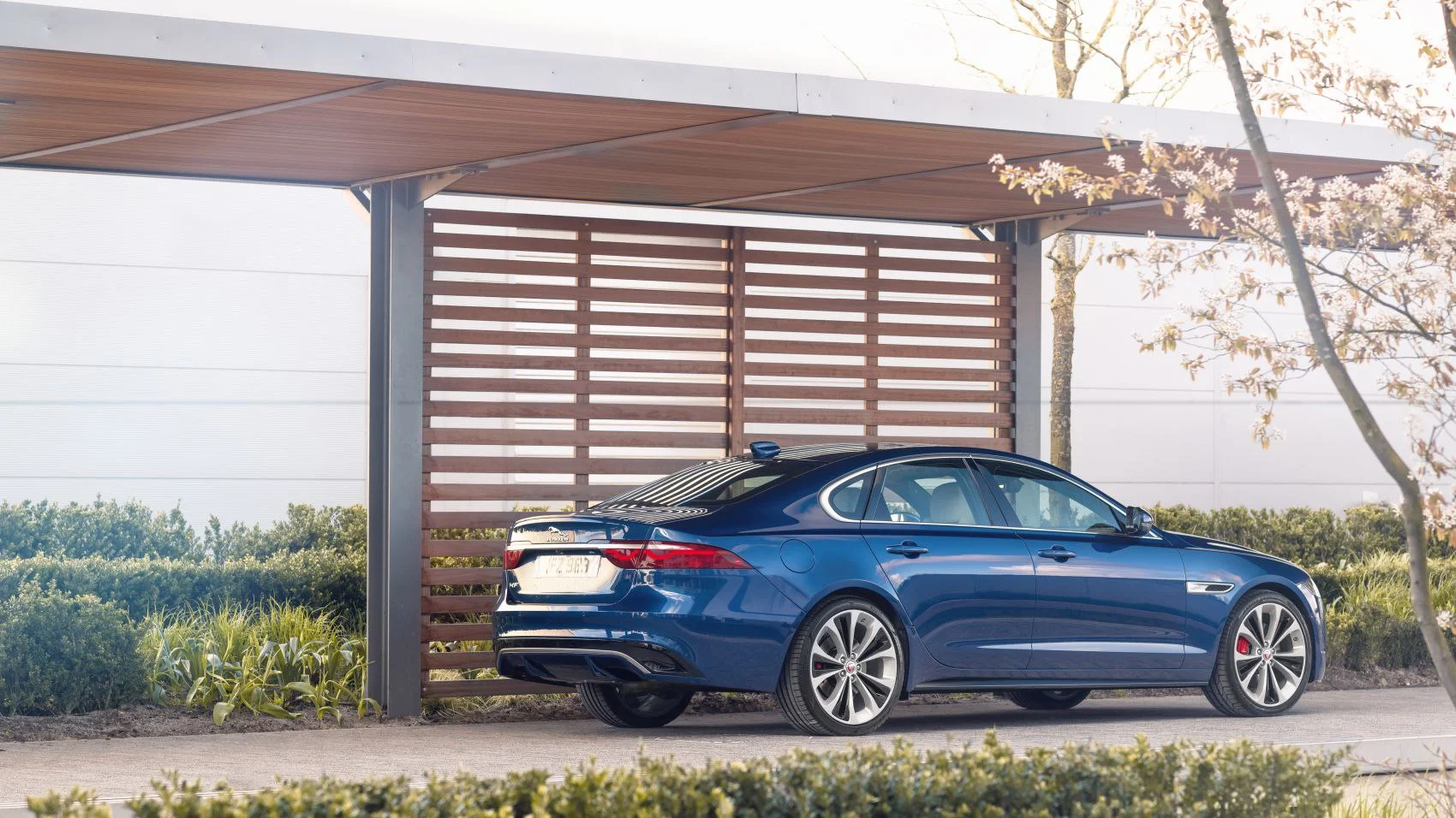 Jaguar XF 2.0d (204 Hp) Mild Hybrid Automatic2020 - 2024 thumbnail 3