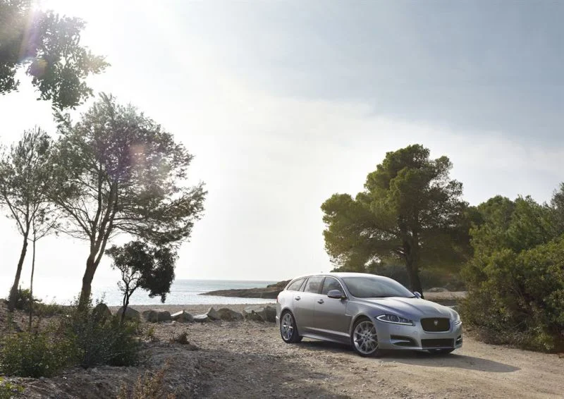 Jaguar XF 2.2d (163 Hp) Automatic2012 - 2015 thumbnail 14