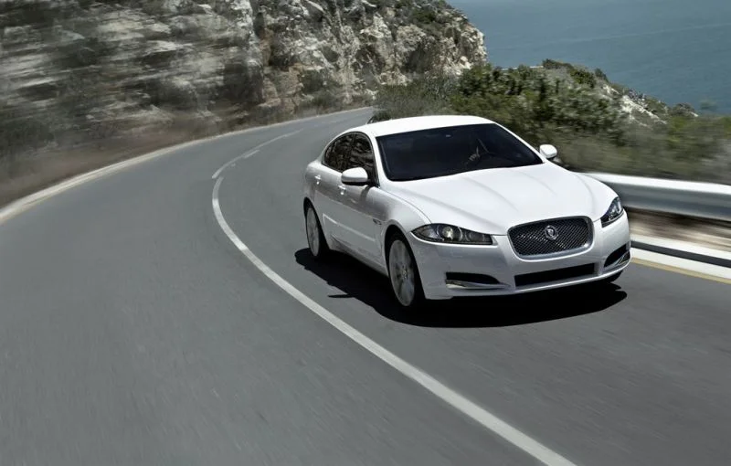 Jaguar XF 2.0 (240 Hp) Automatic2012 - 2015 thumbnail 15