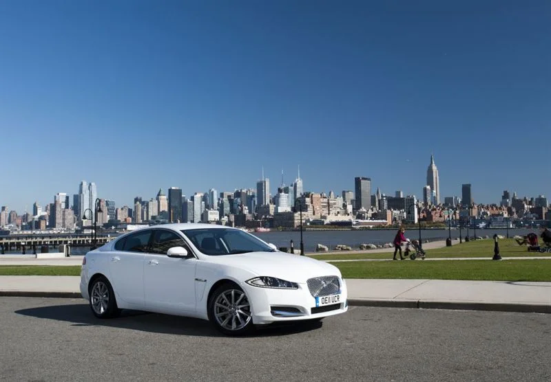 Jaguar XF 2.0 (240 Hp) Automatic2012 - 2015 thumbnail 17
