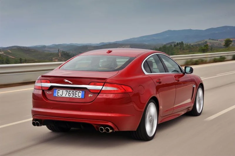 Jaguar XF 2.0 (240 Hp) Automatic2012 - 2015 thumbnail 4