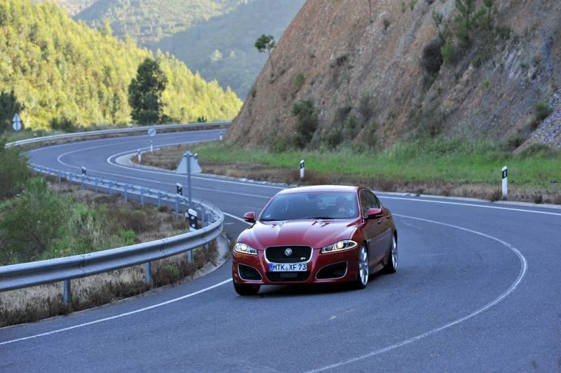 Jaguar XF 2.0 (240 Hp) Automatic2012 - 2015 thumbnail 8