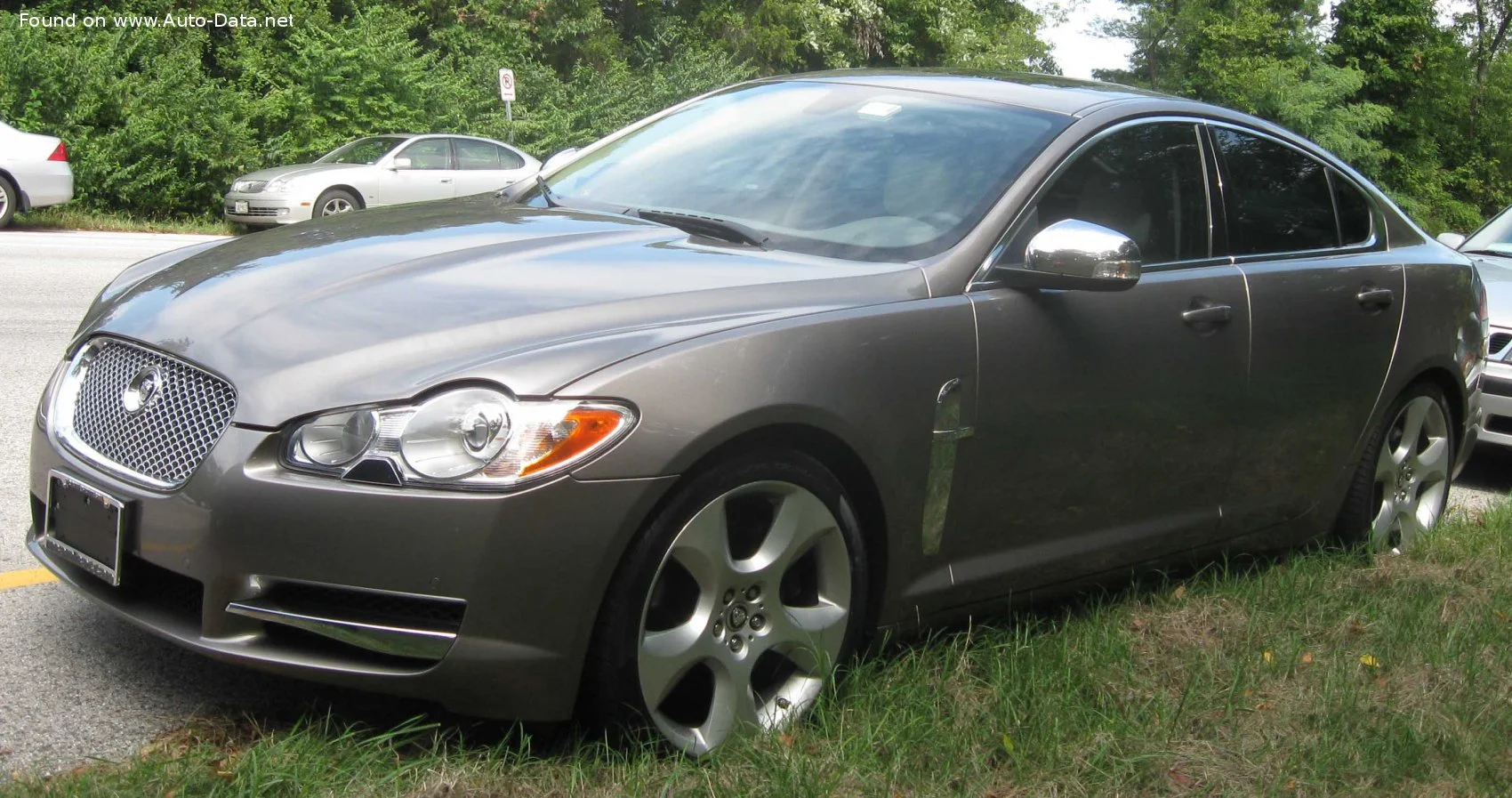 Jaguar XF 2.7D (207 Hp) Automatic2007 - 2009 thumbnail 6