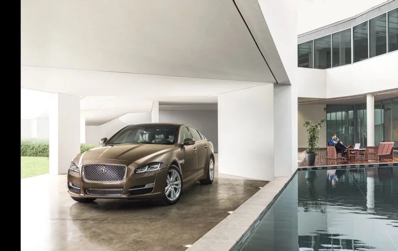 Jaguar XJ 2.0 (240 Hp) Automatic2015 - 2018 thumbnail 15