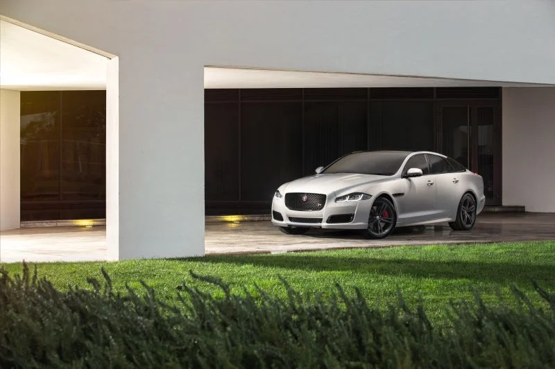 Jaguar XJ 2.0 (240 Hp) Automatic2015 - 2018 thumbnail 5