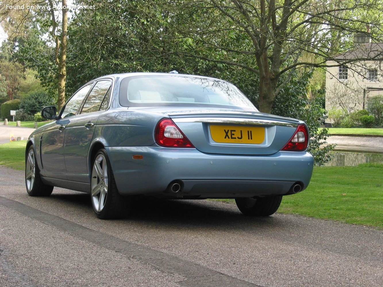 Jaguar XJ 2.7 D V6 (207 Hp) Automatic2007 - 2009 thumbnail 2