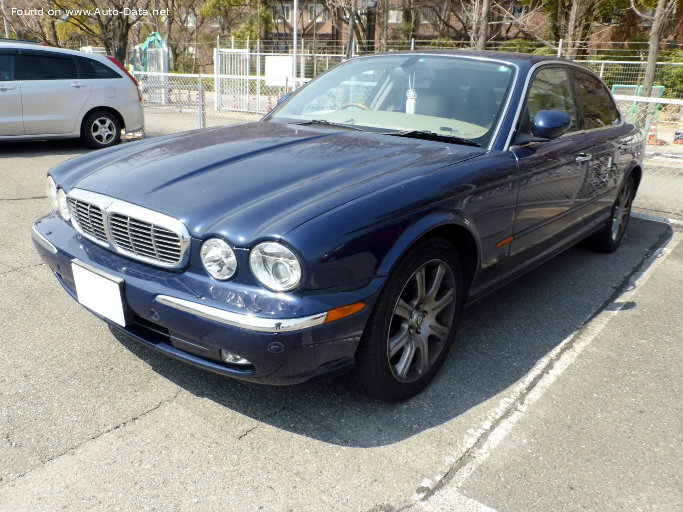 Jaguar XJ 2.7D V6 32V (207 Hp) Automatic2006 - 2006 thumbnail 10