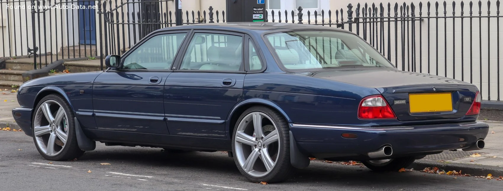 Jaguar XJ 3.2 V8 32V (237 Hp) Automatic1997 - 2003 thumbnail 6