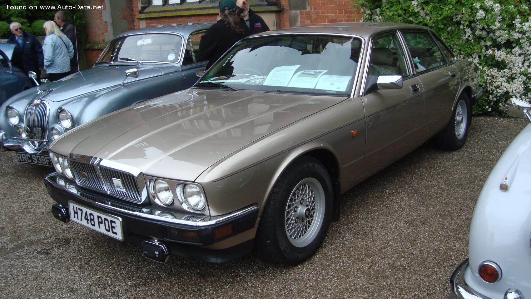 Jaguar XJ 6.0 V12 (311 Hp)1993 - 1994 thumbnail 12