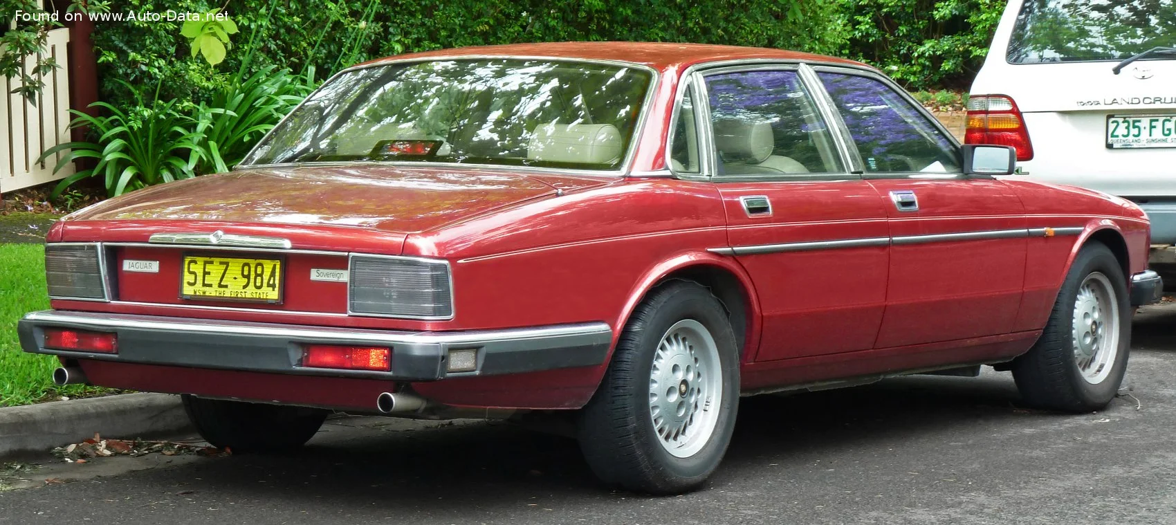 Jaguar XJ 6.0 V12 (311 Hp)1993 - 1994 thumbnail 16