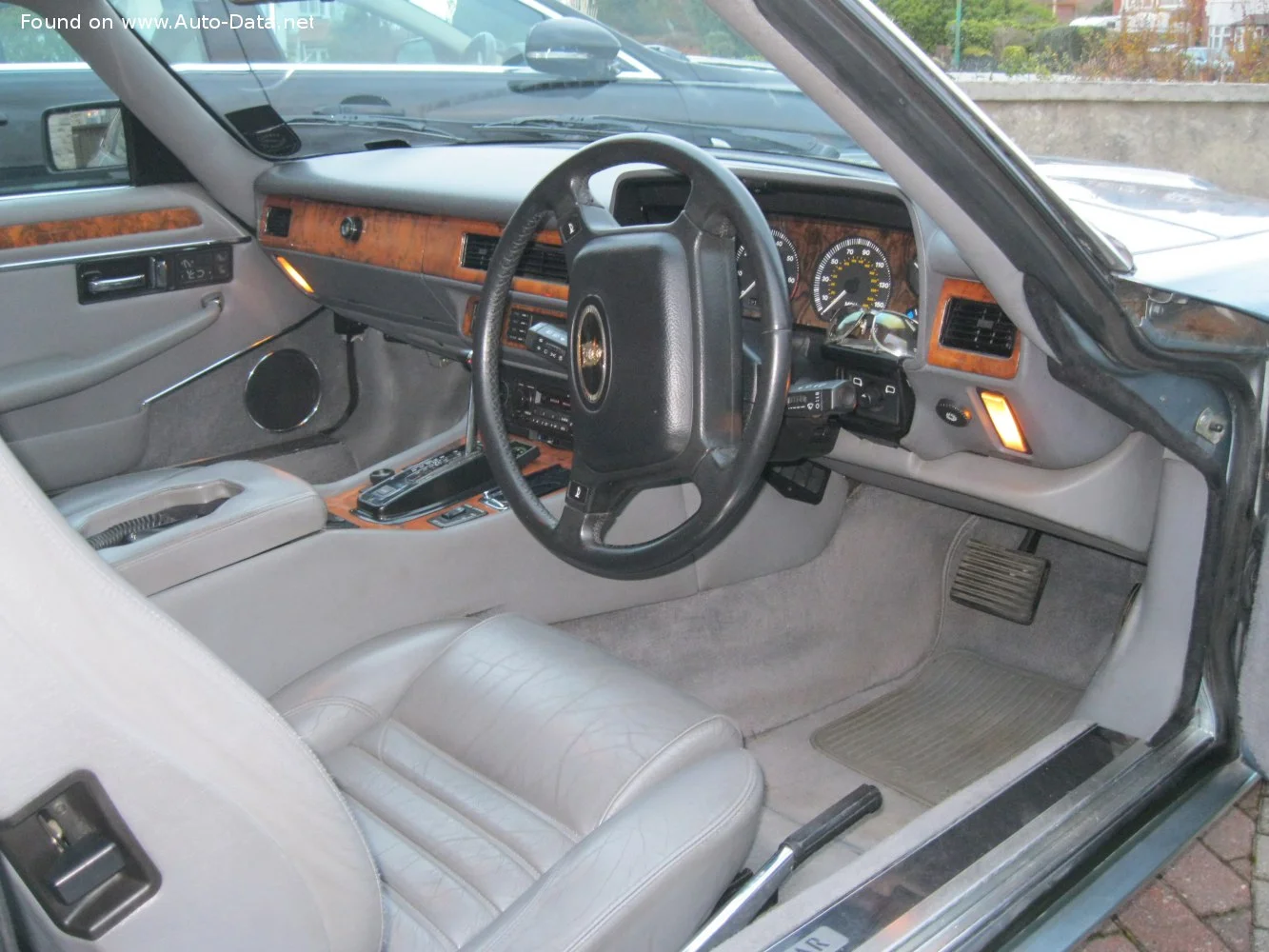 Jaguar XJS 3.6 (185 Hp)1988 - 1992 thumbnail 10