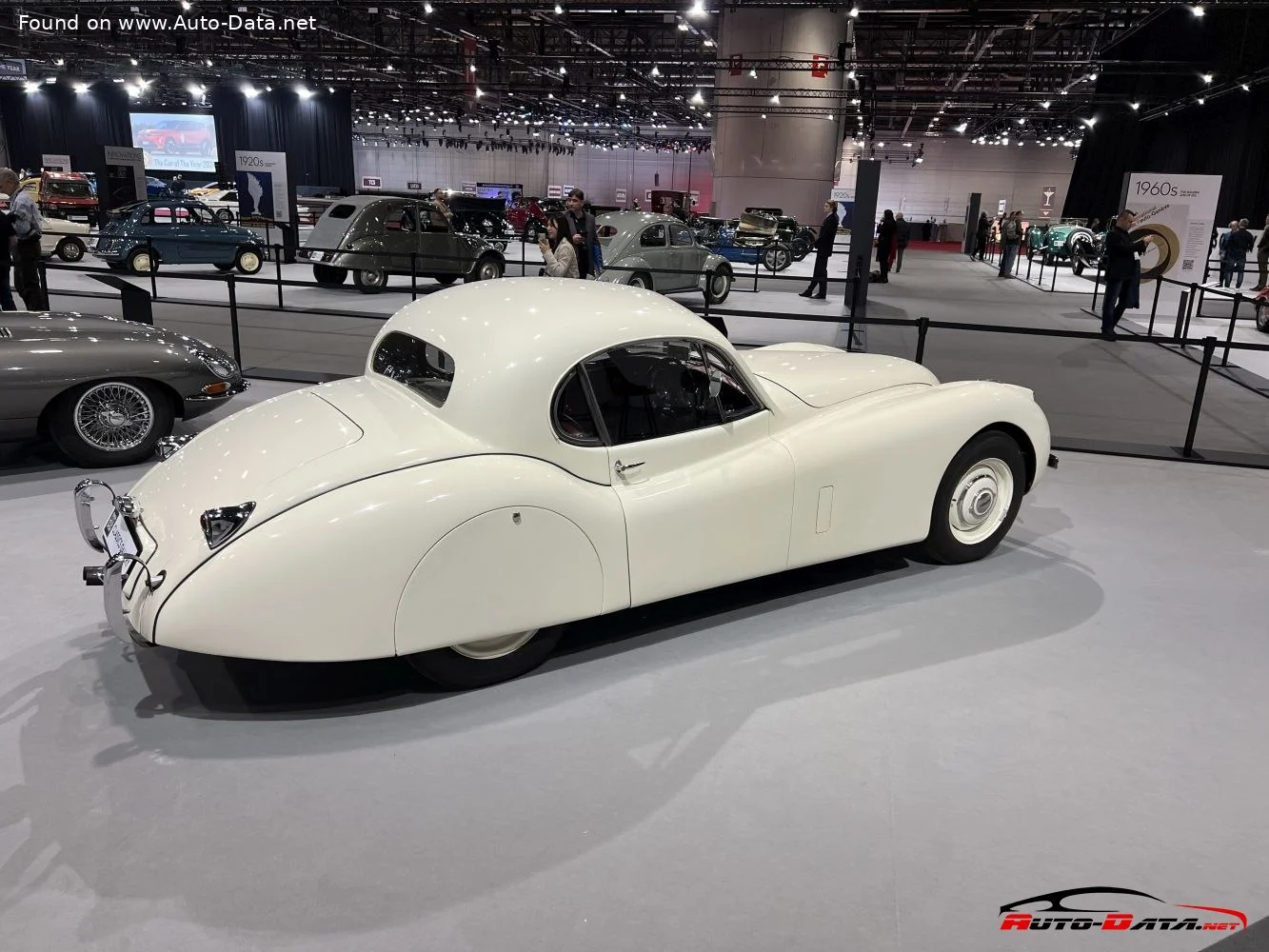 Jaguar XK120 Jaguar XK120 thumbnail 8