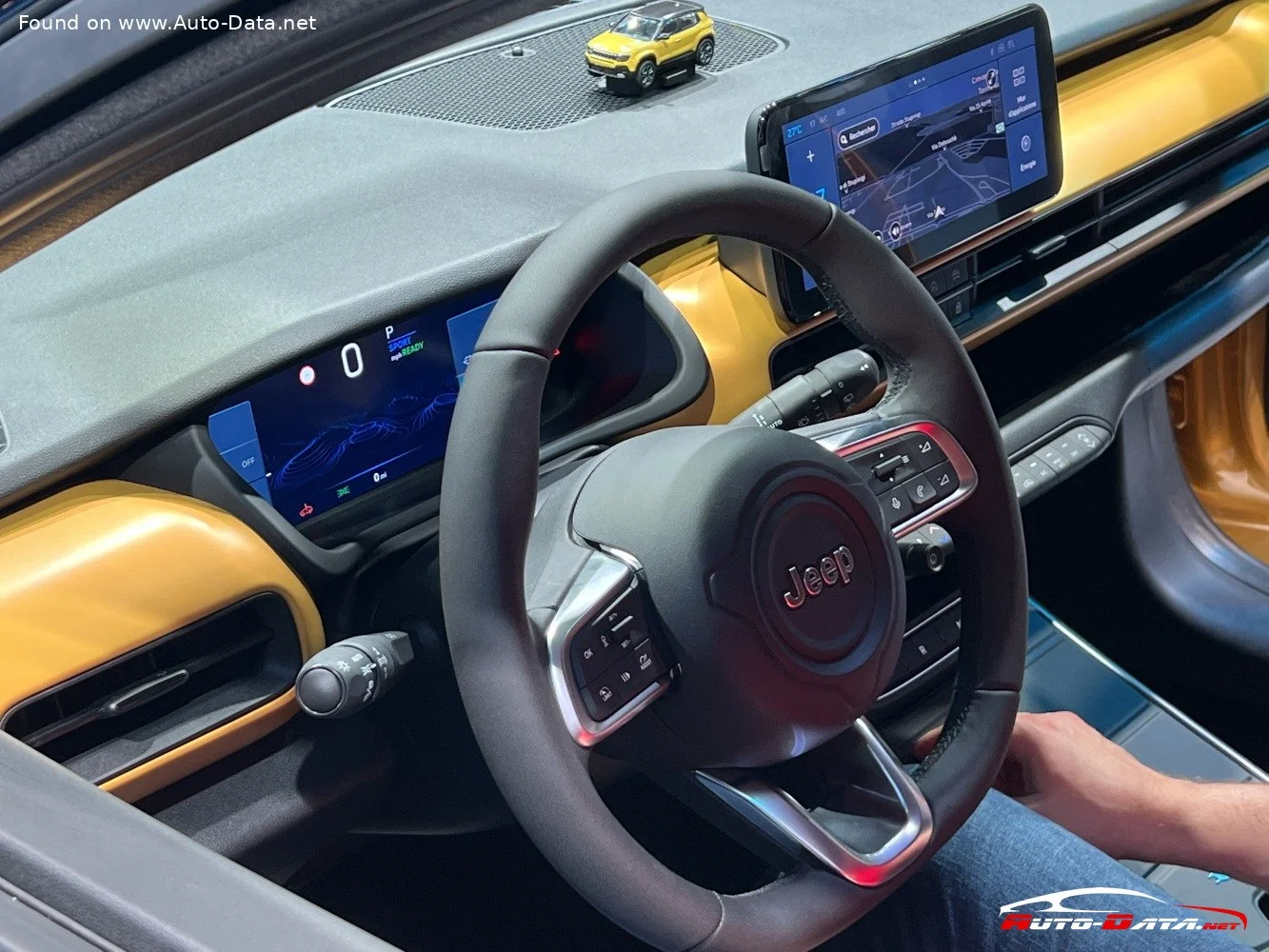 Jeep Avenger 1.2 (100 Hp) e-Hybrid e-DCS2023 - 2025 thumbnail 13