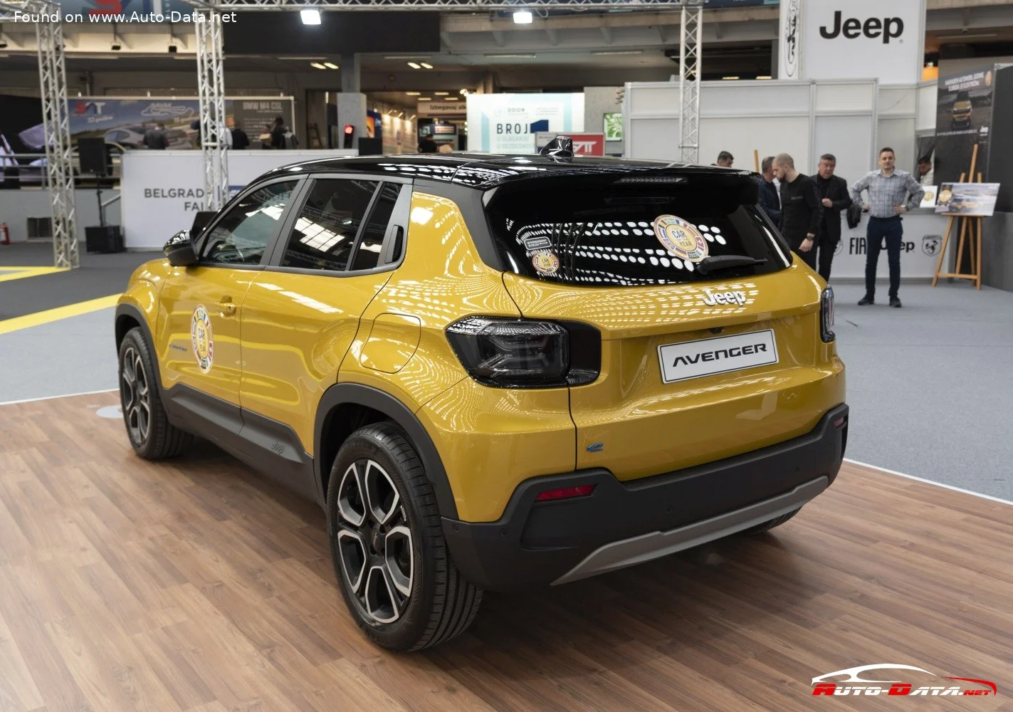 Jeep Avenger 1.2 (100 Hp) e-Hybrid e-DCS2023 - 2025 thumbnail 18