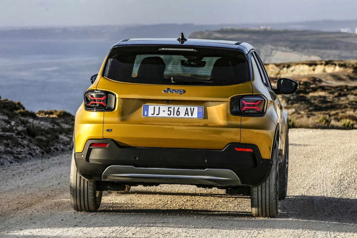 Jeep Avenger 1.2 (100 Hp) e-Hybrid e-DCS2023 - 2025 thumbnail 3