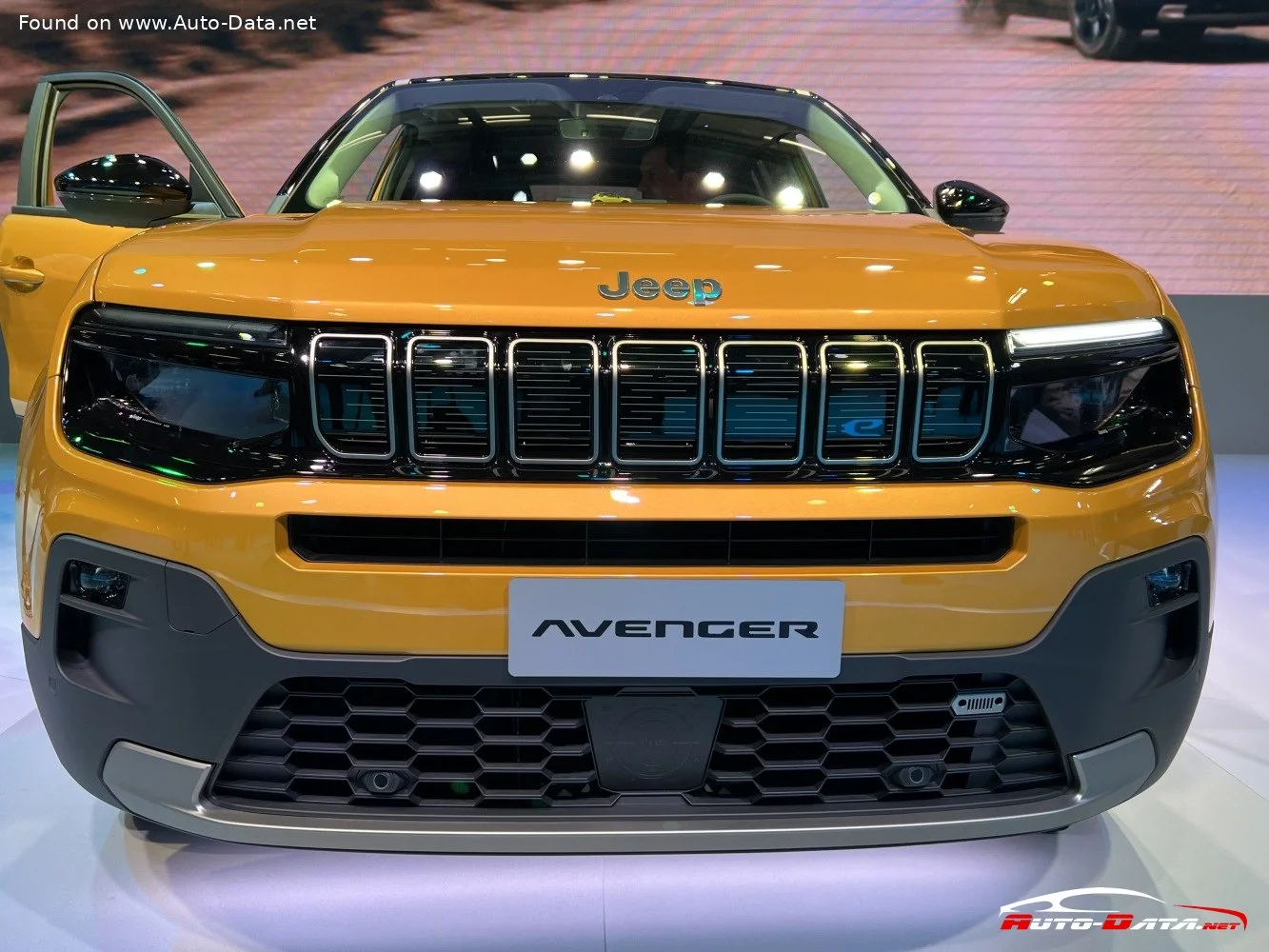 Jeep Avenger 1.2 (100 Hp) e-Hybrid e-DCS2023 - 2025 thumbnail 10