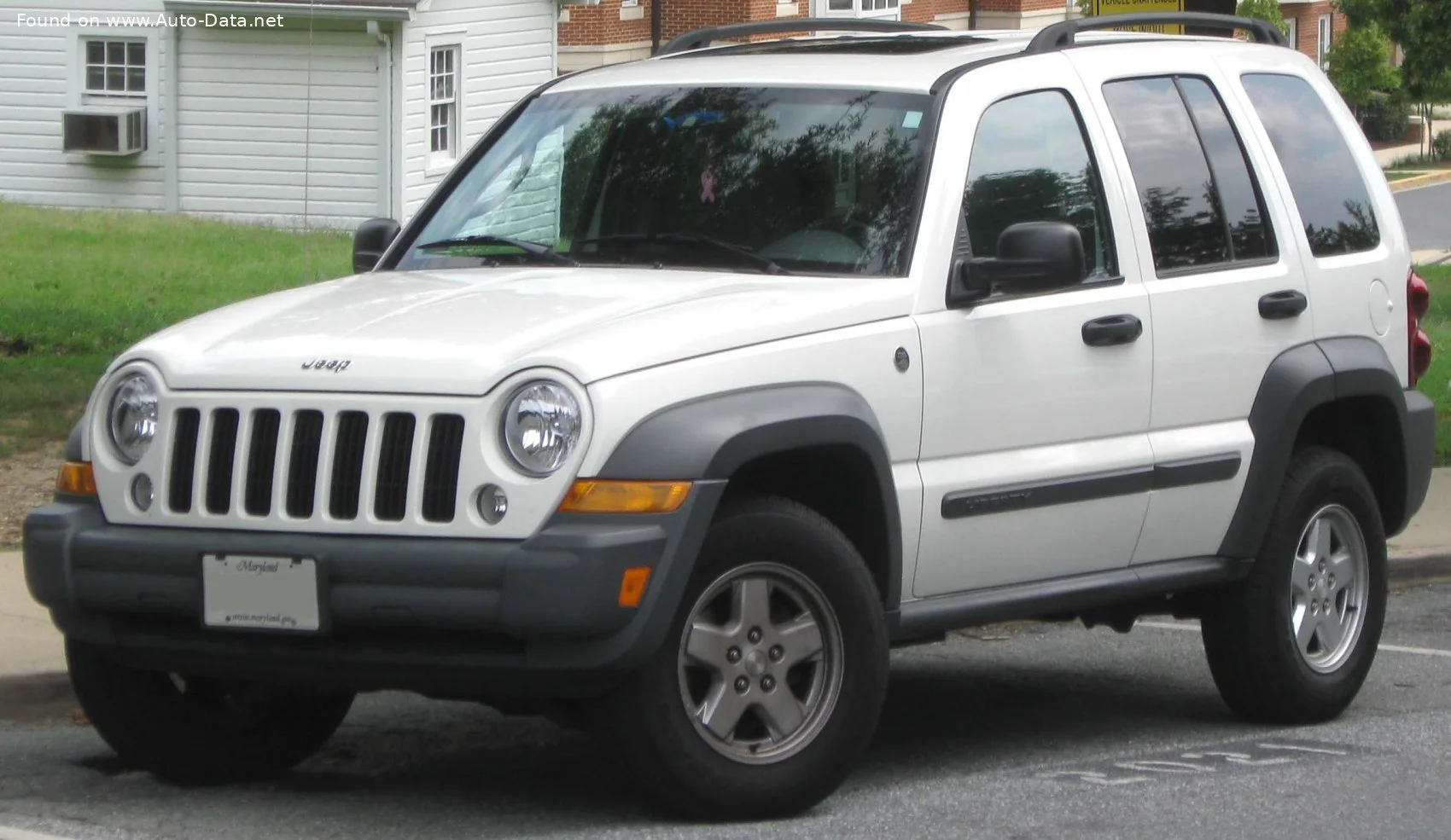 Jeep Liberty 2.4 16V (150 Hp)2005 - 2006 thumbnail 8