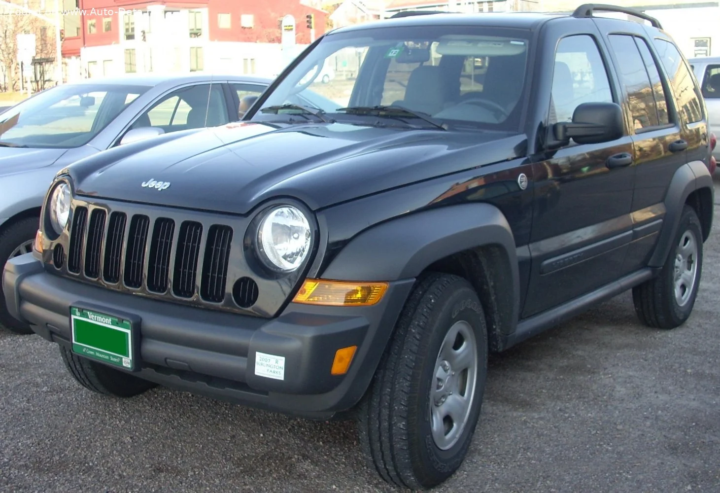 Jeep Liberty 2.4 16V (150 Hp)2005 - 2006 thumbnail 9