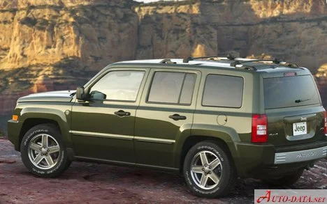 Jeep Patriot 2.4 i 16V (174 Hp)2007 - 2016 thumbnail 11