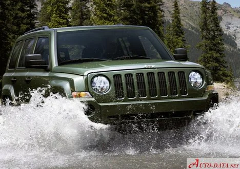 Jeep Patriot 2.4 i 16V (174 Hp)2007 - 2016 thumbnail 10