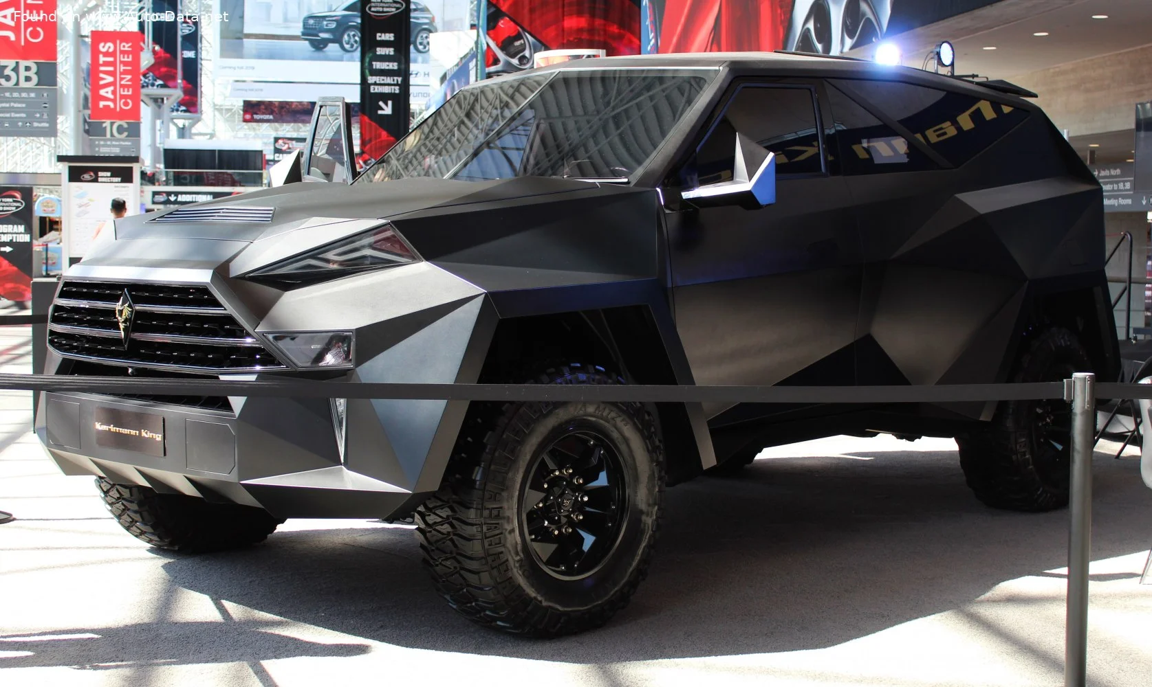 Karlmann King Stealth 6.8 V10 (367 Hp) 4x4 Automatic2018 - - 1