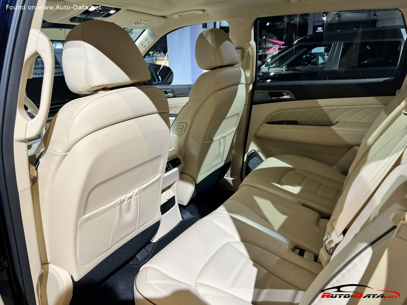 KGM Rexton 2.2 e-XDi (202 Hp) 4WD Automatic 5 Seat2023 - thumbnail 8