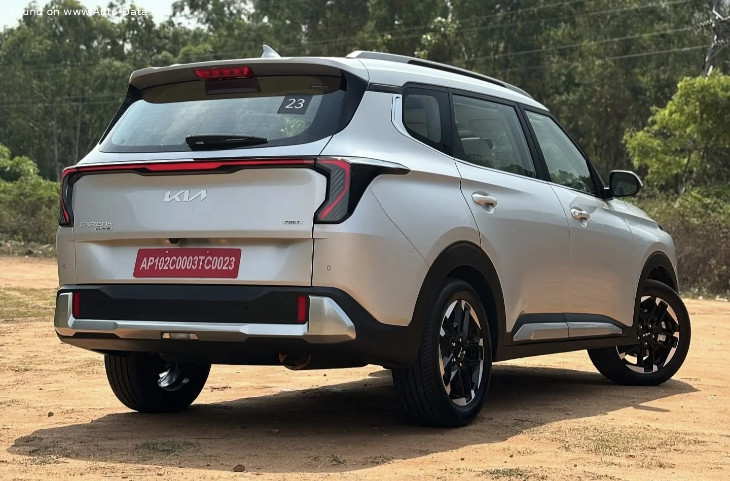 Kia Carens 1.5L CRDi VGT (116 Hp)2025 - thumbnail 2