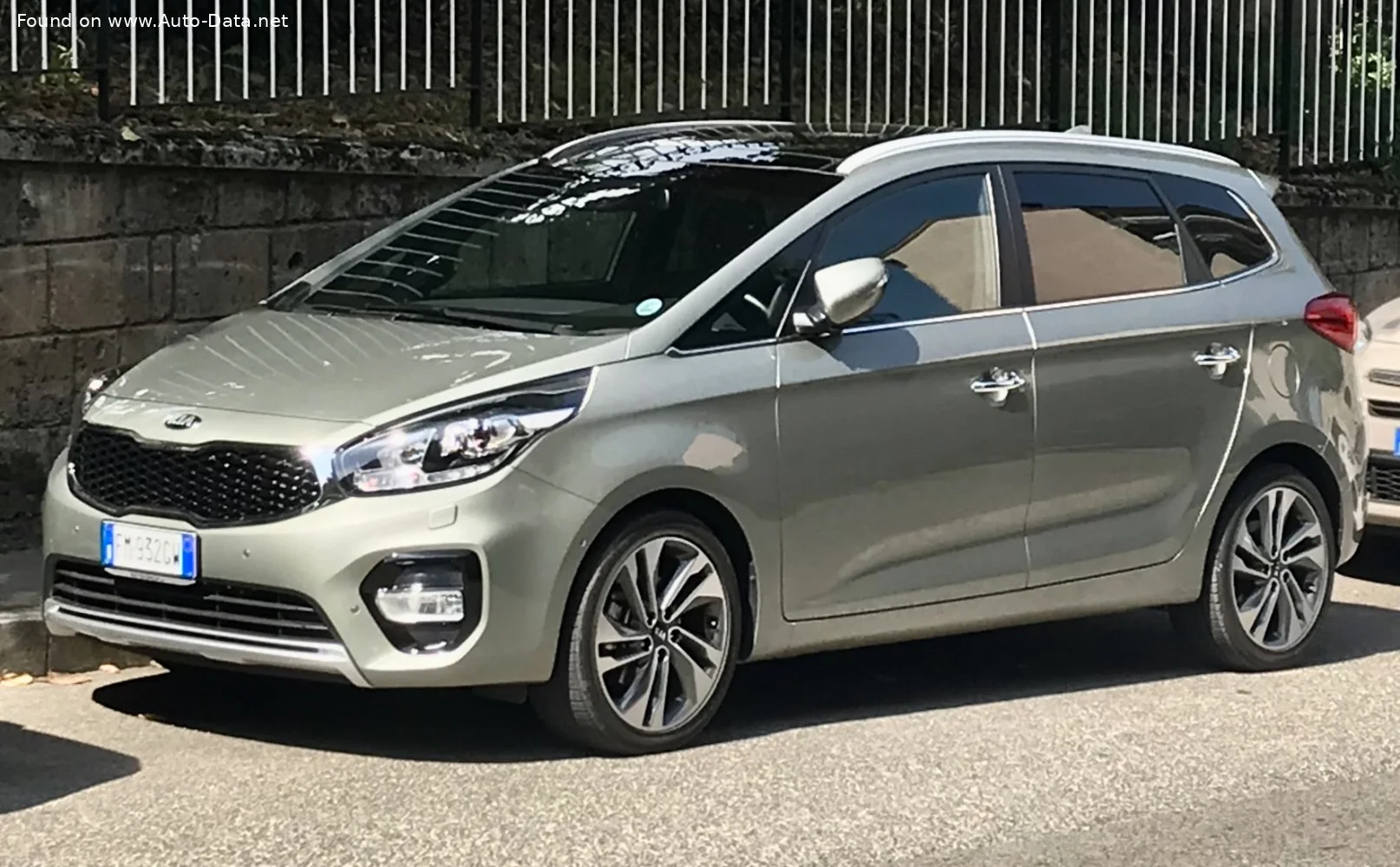Kia Carens 1.6 GDI (135 Hp)2016 - 2019 - 1
