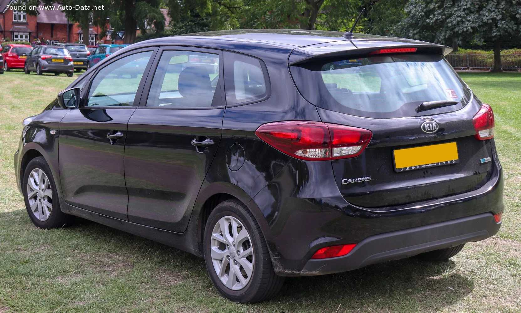 Kia Carens 1.6 GDI (135 Hp)2016 - 2019 thumbnail 3