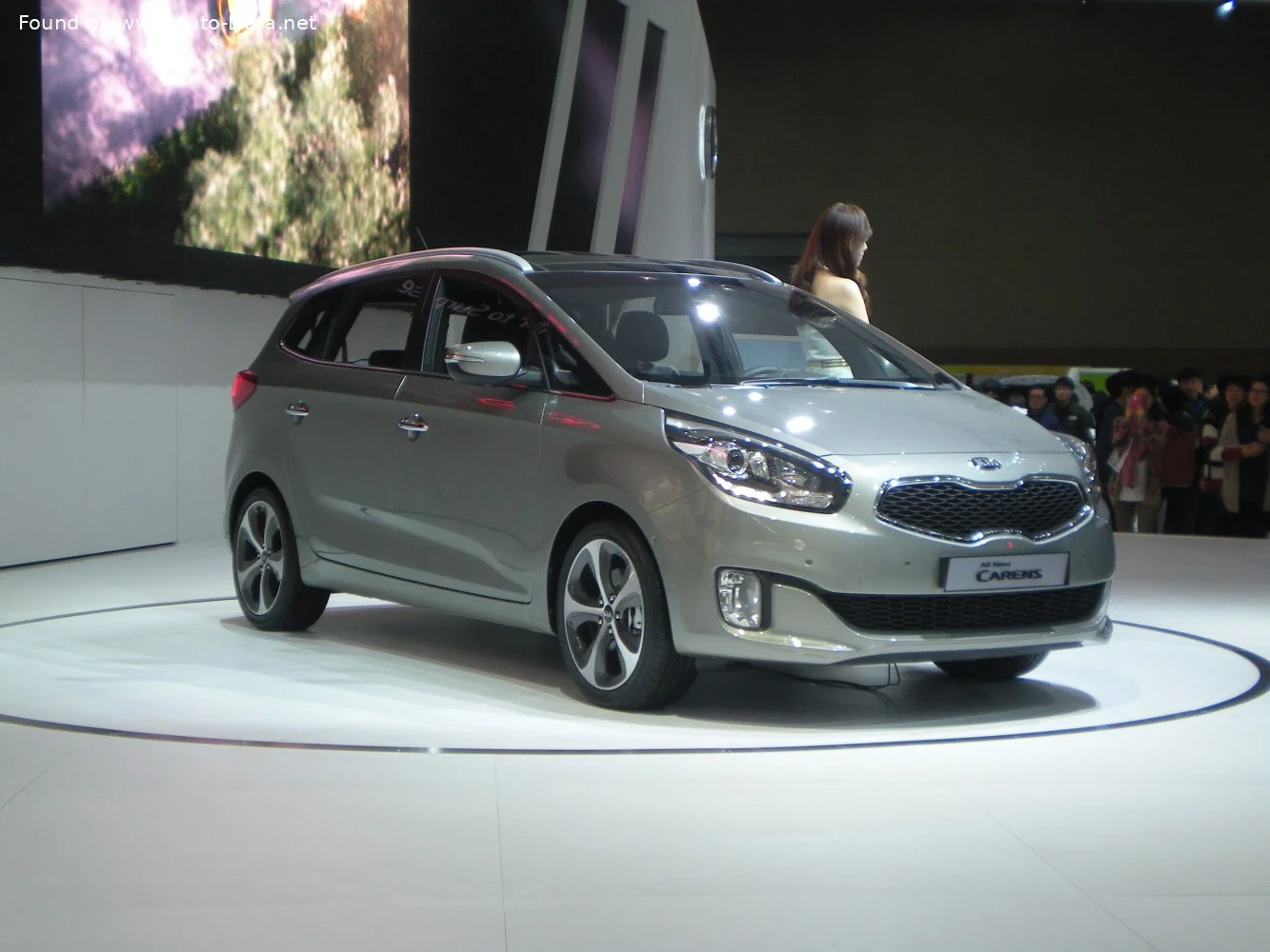Kia Carens 1.6 16V GDI (135 Hp)2013 - 2015 thumbnail 2