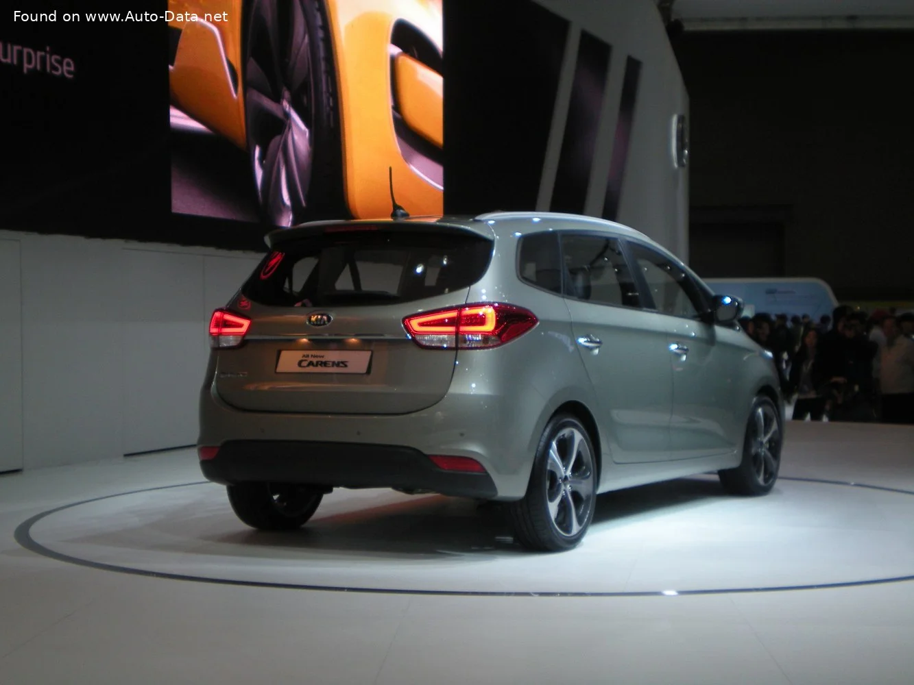 Kia Carens 1.6 16V GDI (135 Hp)2013 - 2015 thumbnail 3