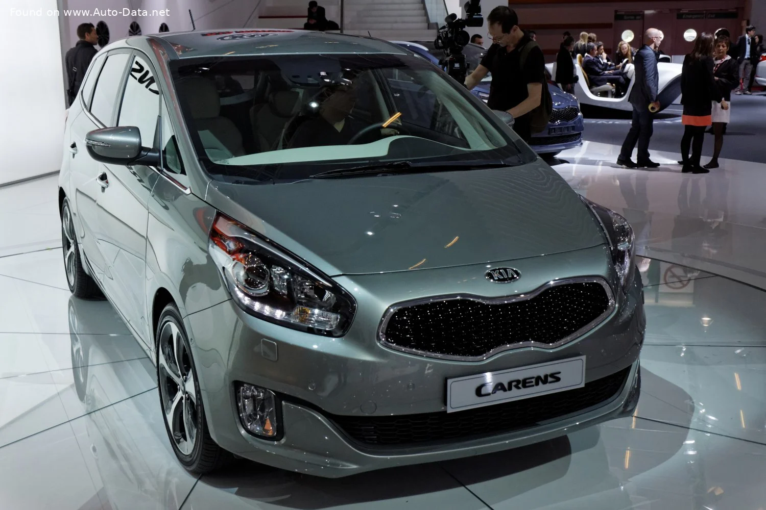 Kia Carens 1.6 16V GDI (135 Hp)2013 - 2015 thumbnail 5