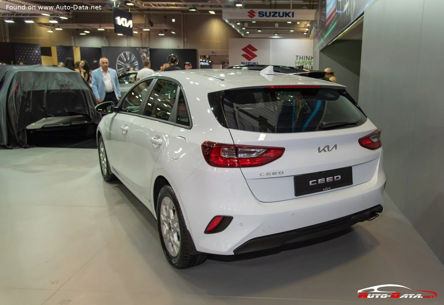 Kia Cee'd 1.0 T-GDI (100 Hp)2021 - 2024 thumbnail 11