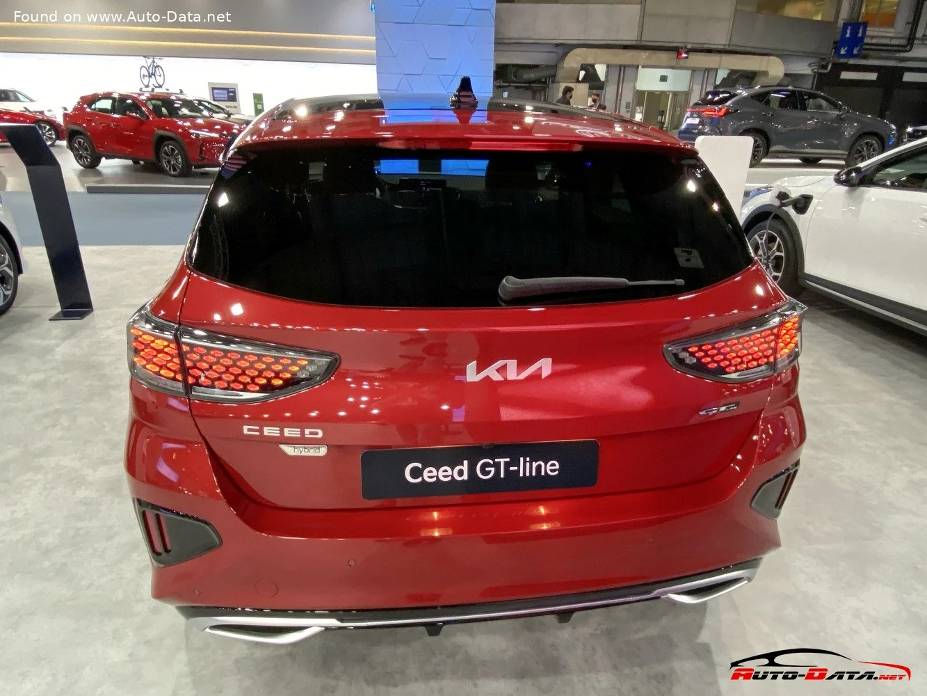 Kia Cee'd 1.0 T-GDI (100 Hp)2021 - 2024 thumbnail 3