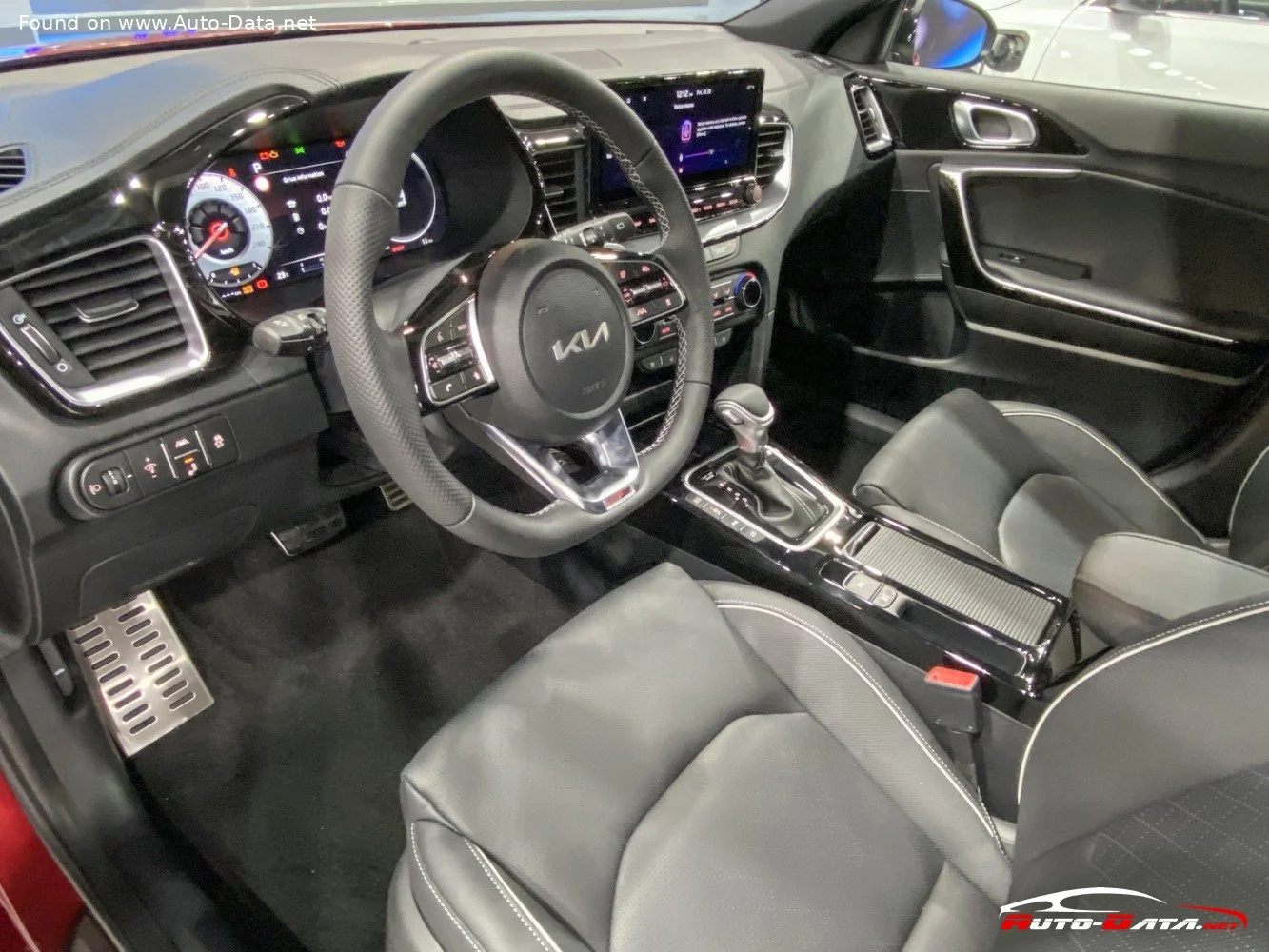 Kia Cee'd 1.0 T-GDI (100 Hp)2021 - 2024 thumbnail 5