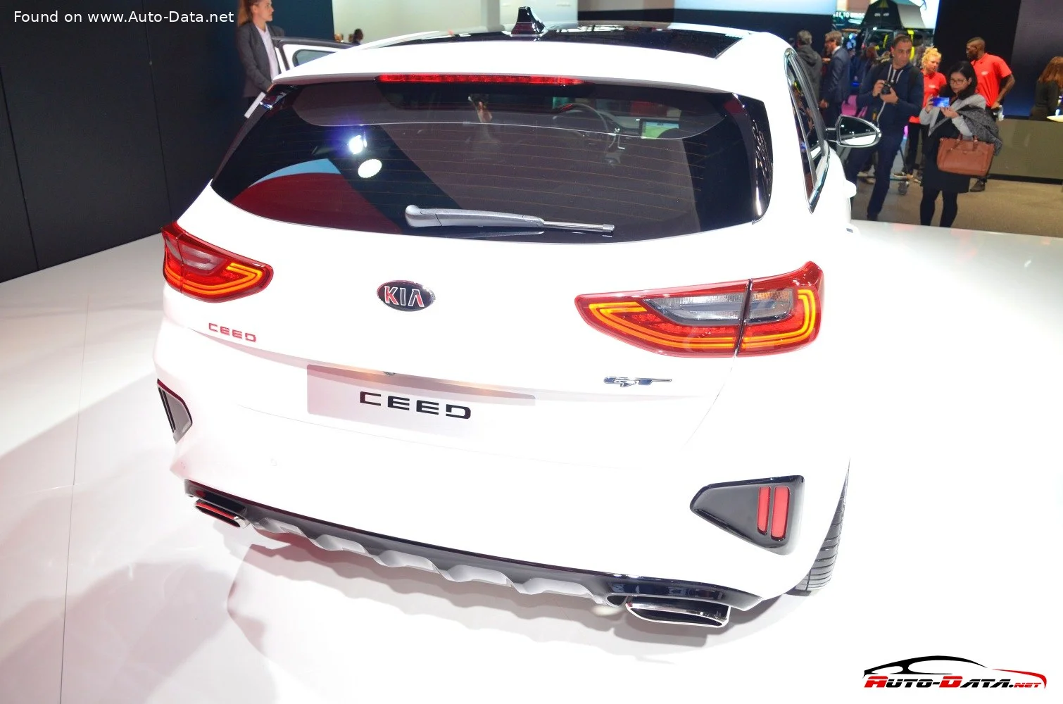 Kia Cee'd 1.0 T-GDI (100 Hp)2019 - 2021 thumbnail 14